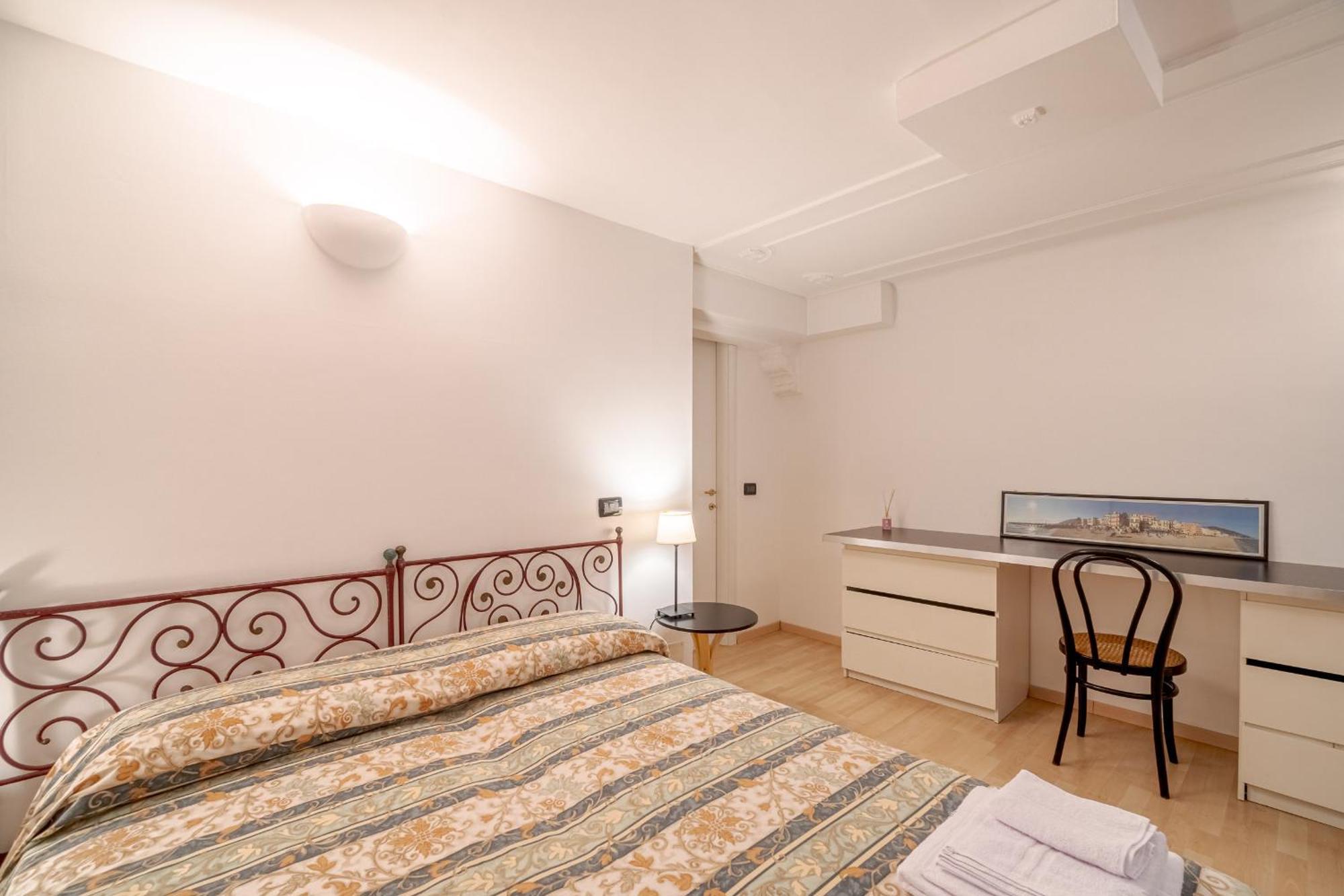 Ferienwohnung Coral Flat Genua Exterior foto